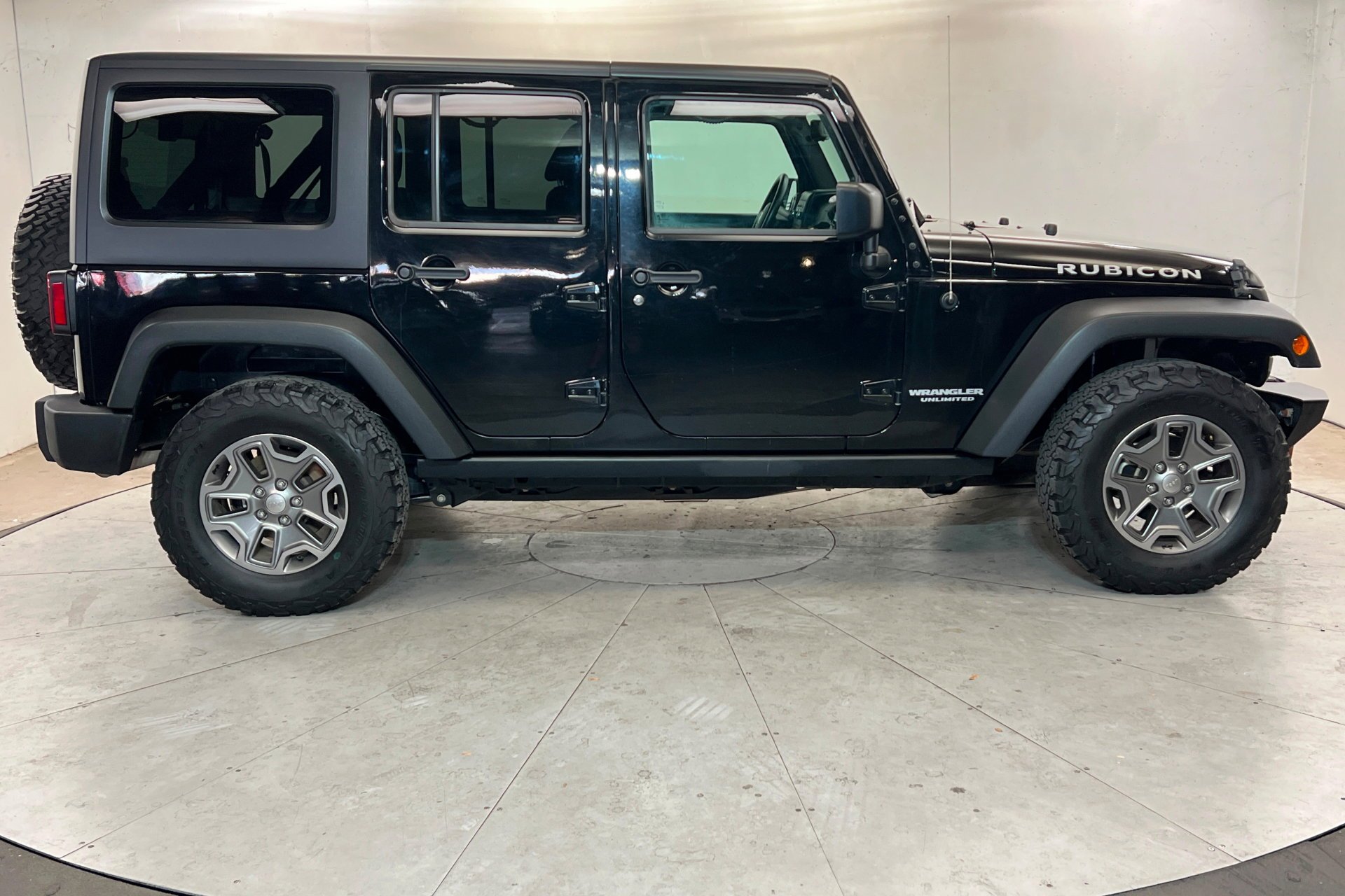 Used 2016 Black Clearcoat Jeep Rubicon image 7