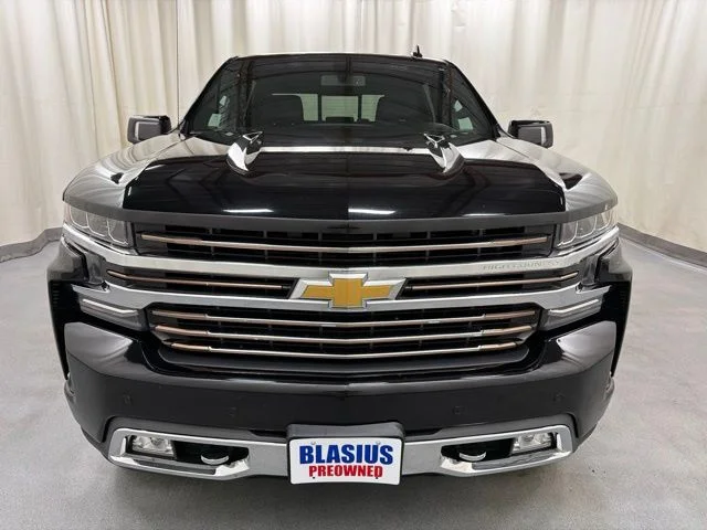 Used 2022 Black Chevrolet High Country image 8