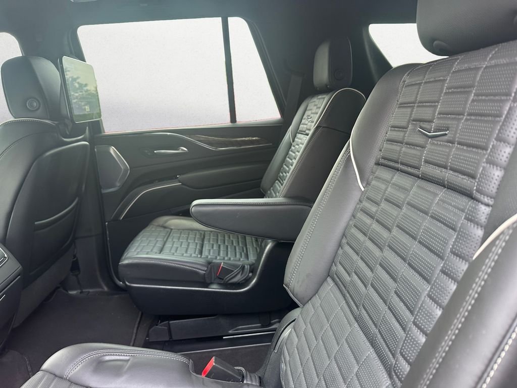 Used 2024 Gray Cadillac Sport Platinum image 9