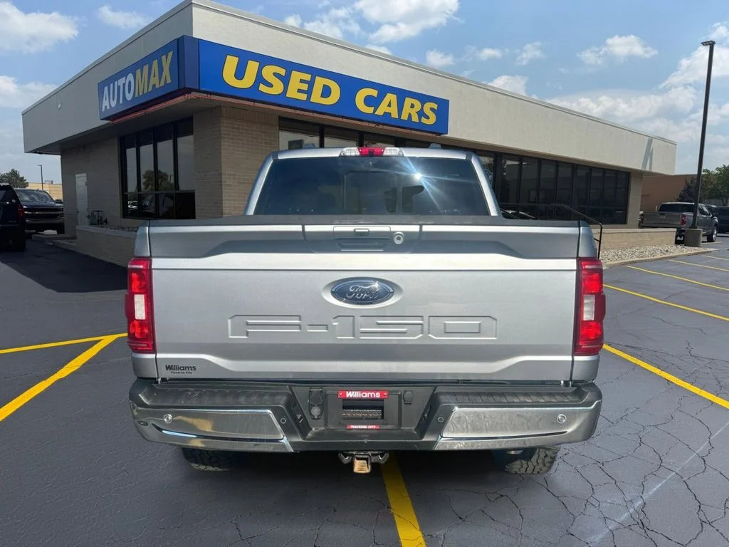 Used 2021 Silver Ford XLT image 6