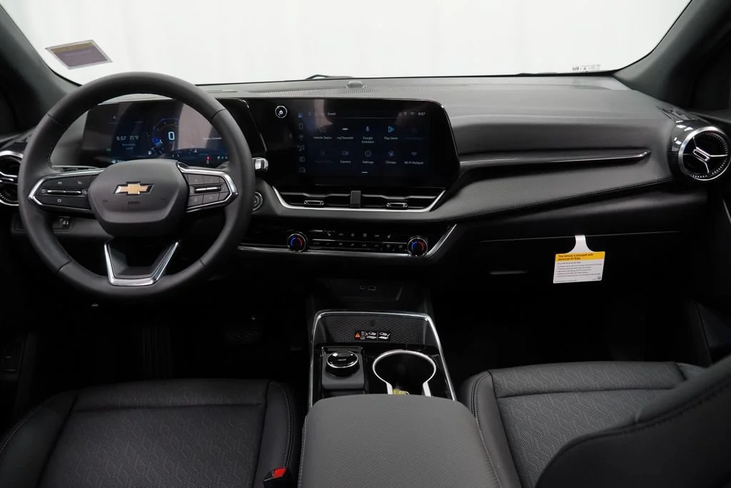 New 2027 Sterling Gray Metallic Chevrolet LT image 7