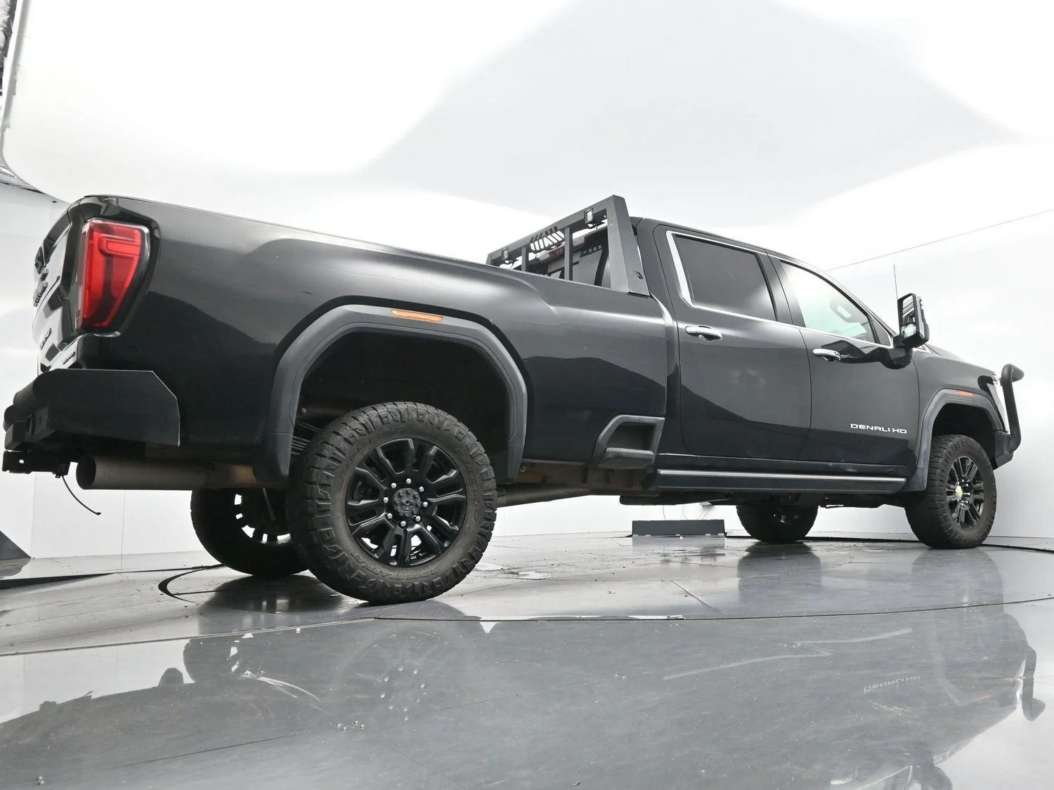 Used 2021 Ebony Twilight Metallic GMC Denali image 47