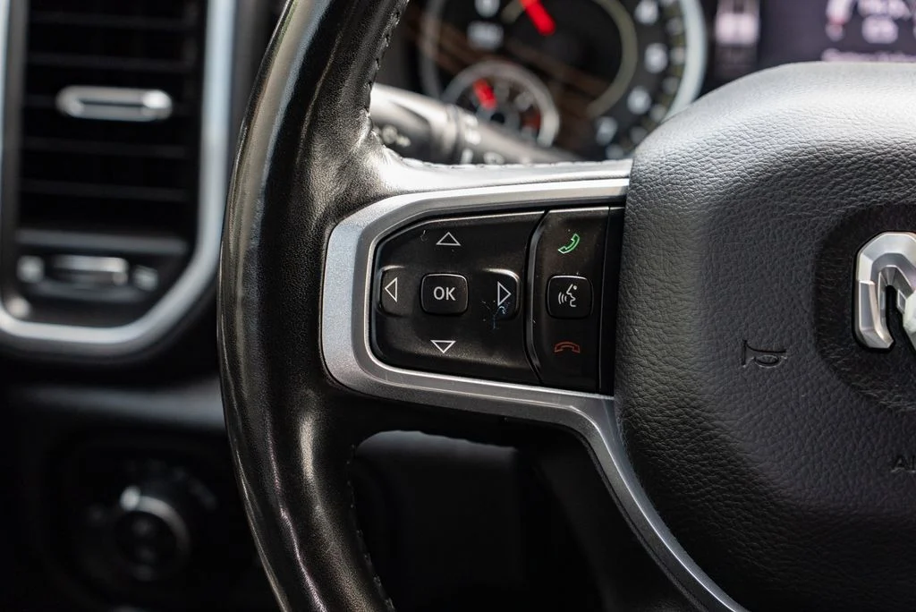 Used 2021 Silver Ram Laramie image 14