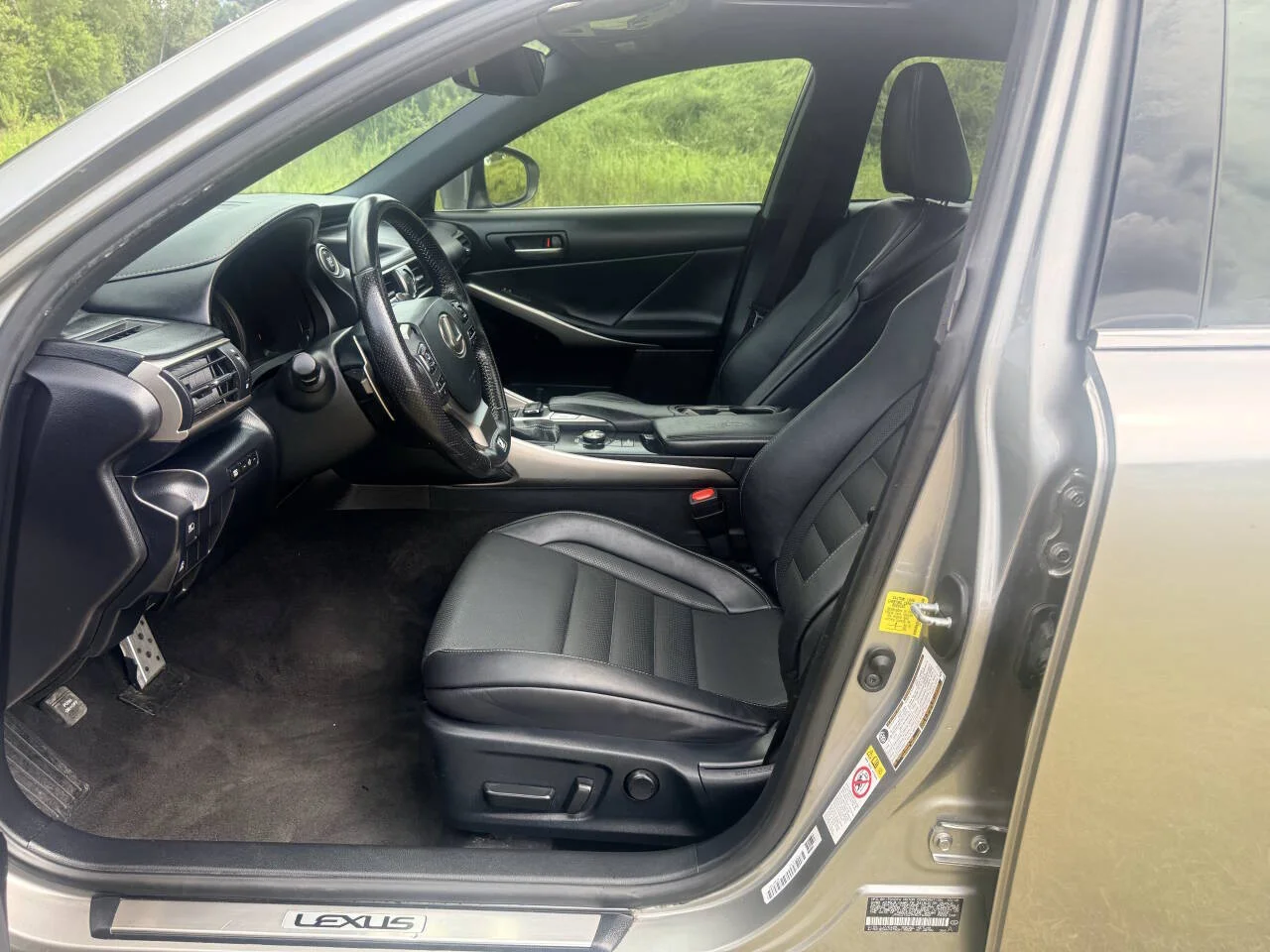 Used 2019 Silver Lexus Base AWD 4dr Sedan image 16