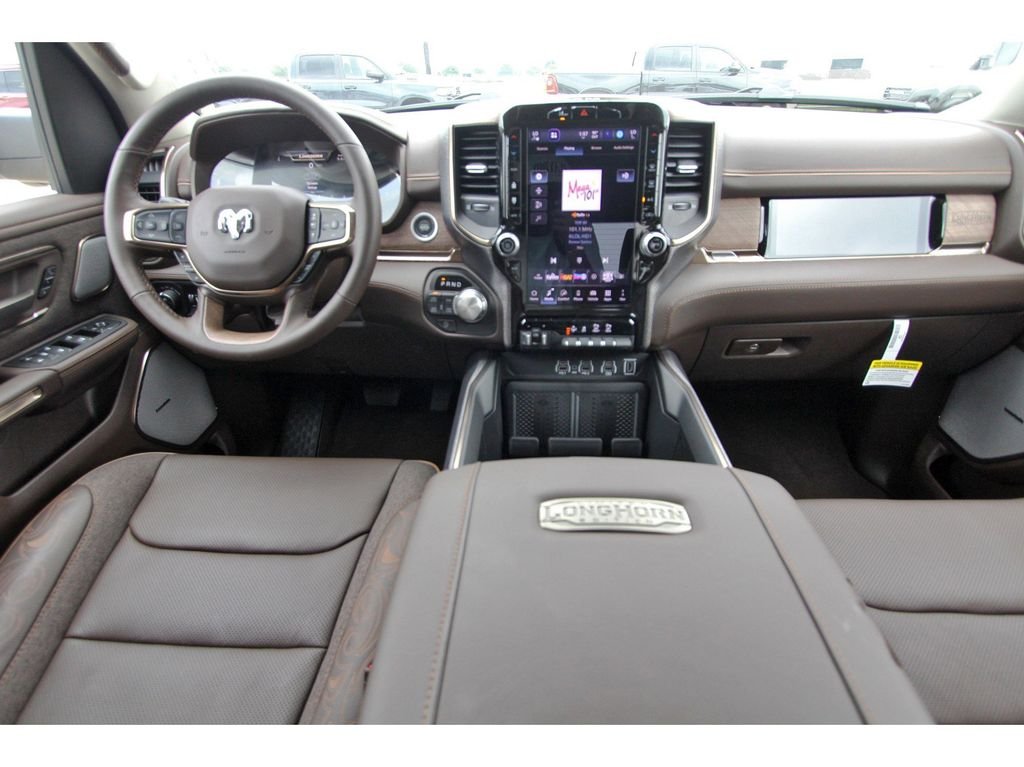 New 2026 Diamond Black Crystal Pearl-Coat Exterior Paint RAM Limited image 9
