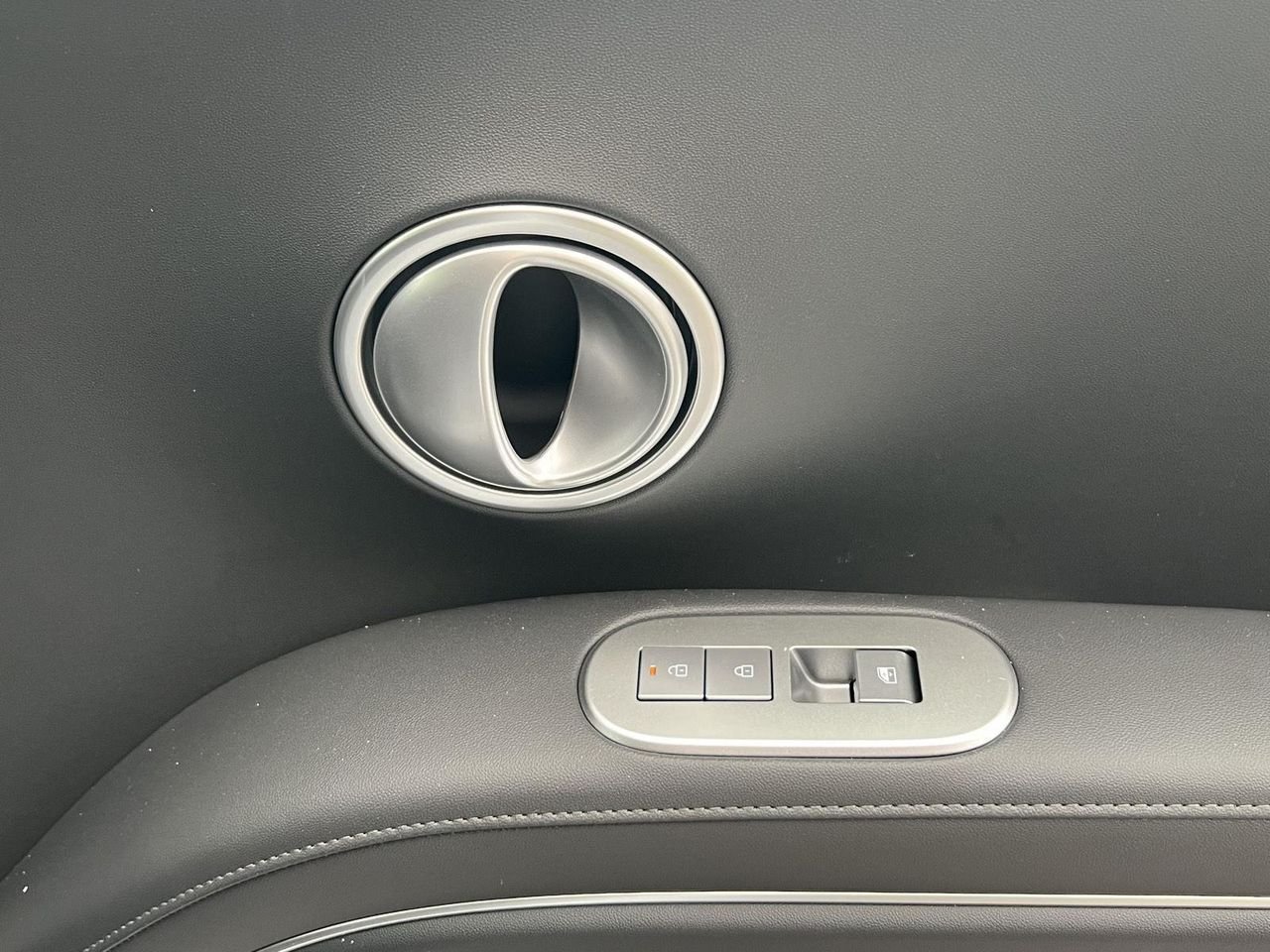 New 2026 Creamy White Pearl Hyundai SE AWD image 19