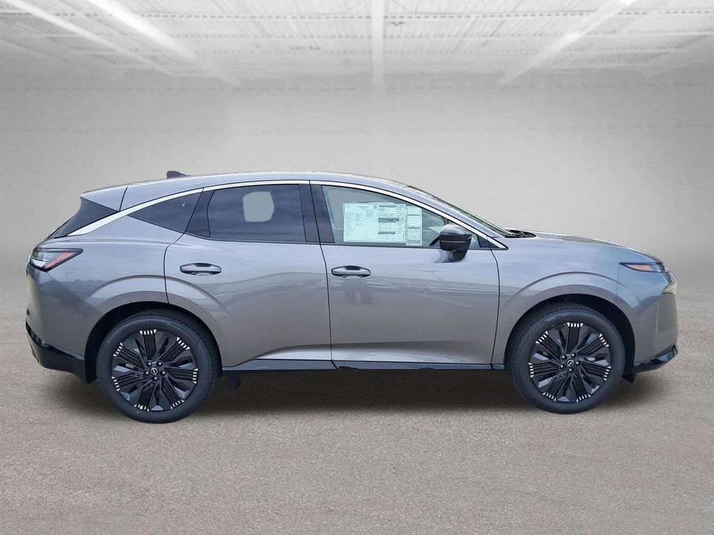 New 2026 Gray Nissan Platinum image 7