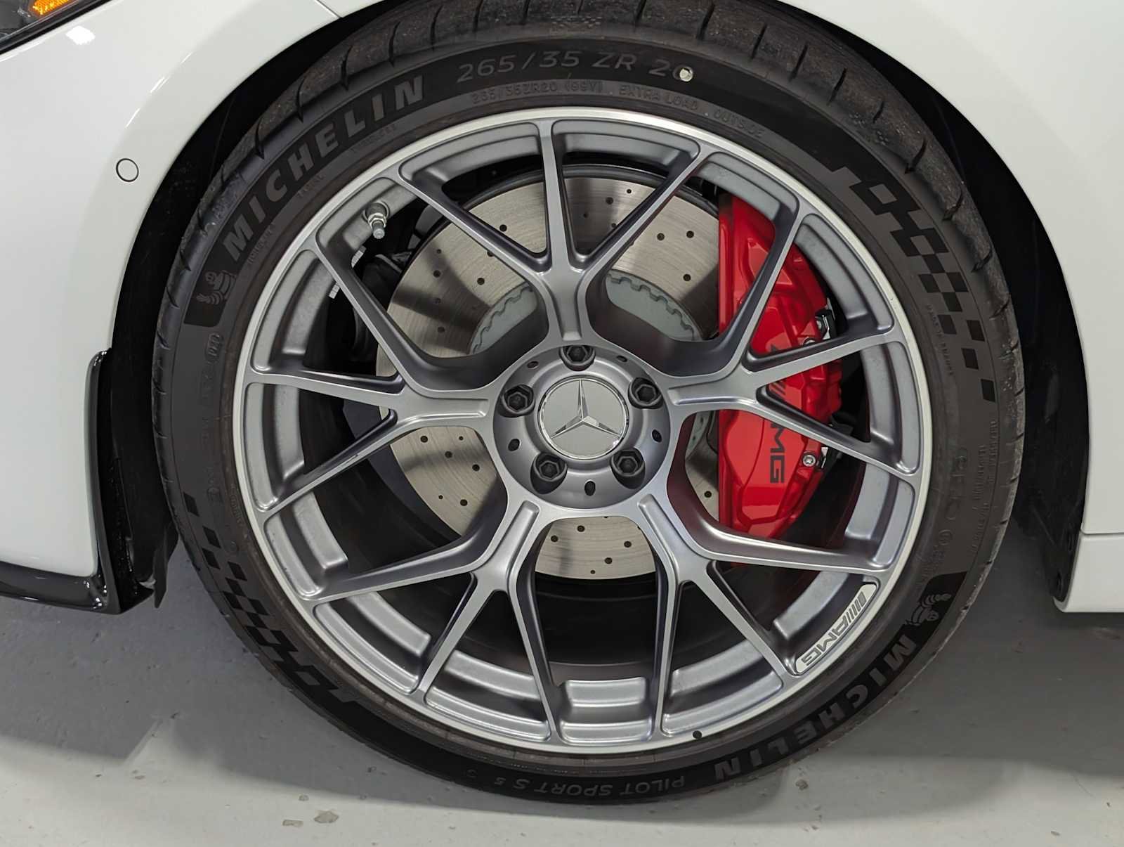 New 2026 MANUFAKTUR Moonlight White Metallic Mercedes-Benz AMG® CLE 53 4MATIC+ Cabriolet image 4