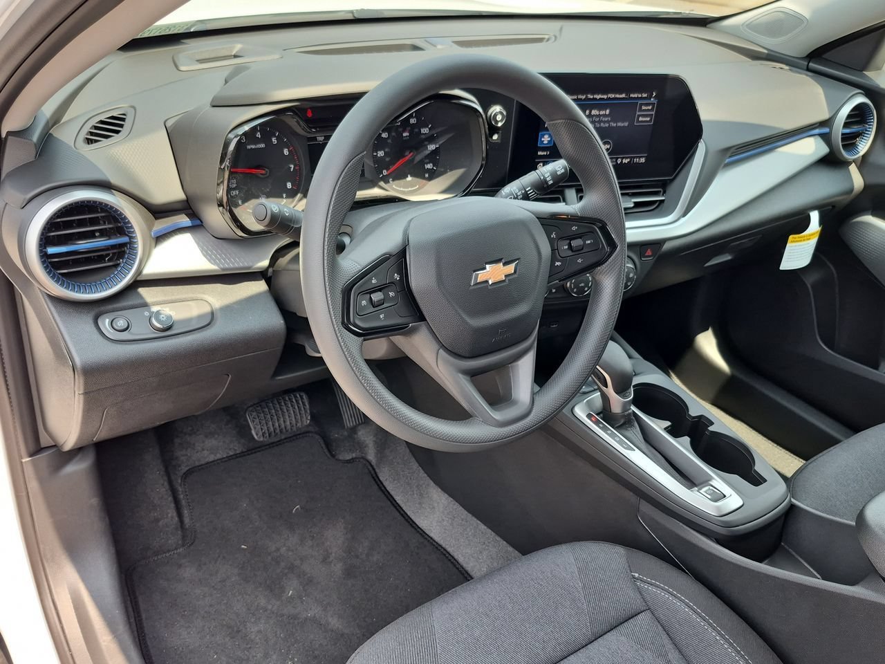 2026 Chevrolet Trax LS - Photo 10