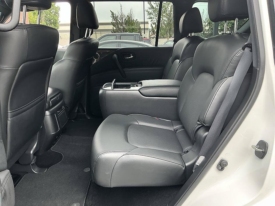 Used 2023 Aspen White Tricoat Nissan SL image 25