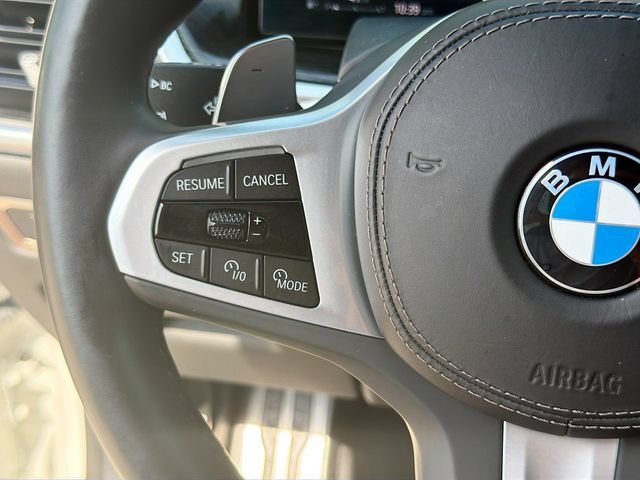 Used 2024 Alpine White BMW xDrive40i image 40