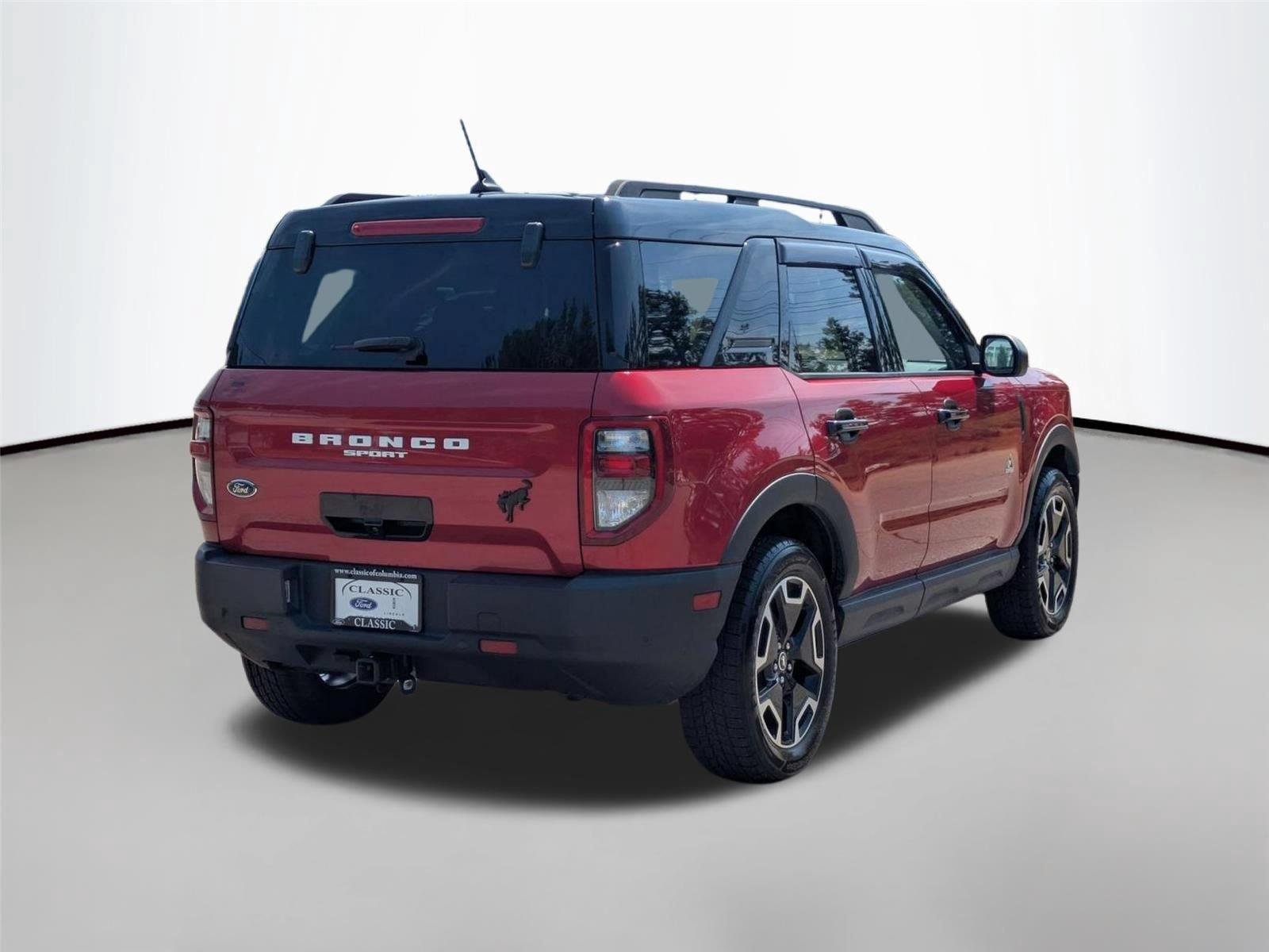 Used 2021 Rapid Red Metallic Tinted Clearcoat Ford Outer Banks image 5
