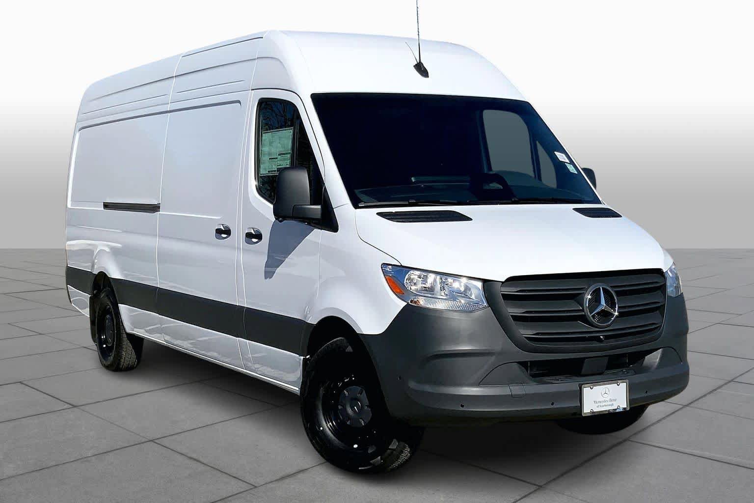 New 2026 Arctic White Mercedes-Benz  image 2