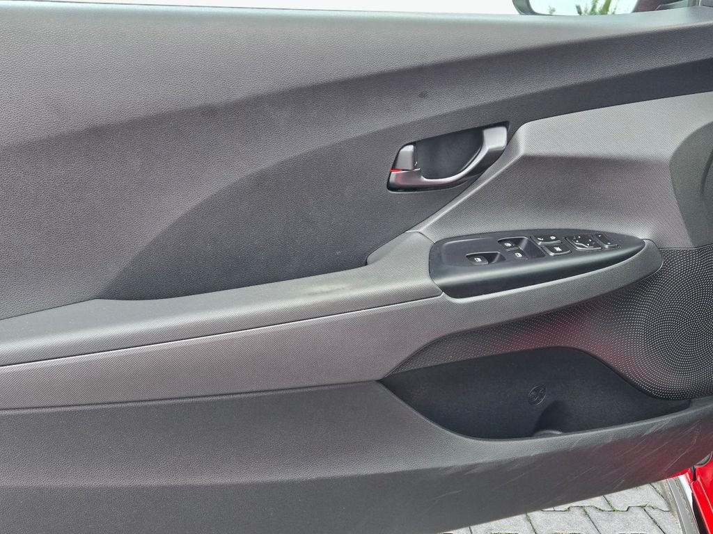 2022 Hyundai Veloster N - Photo 14