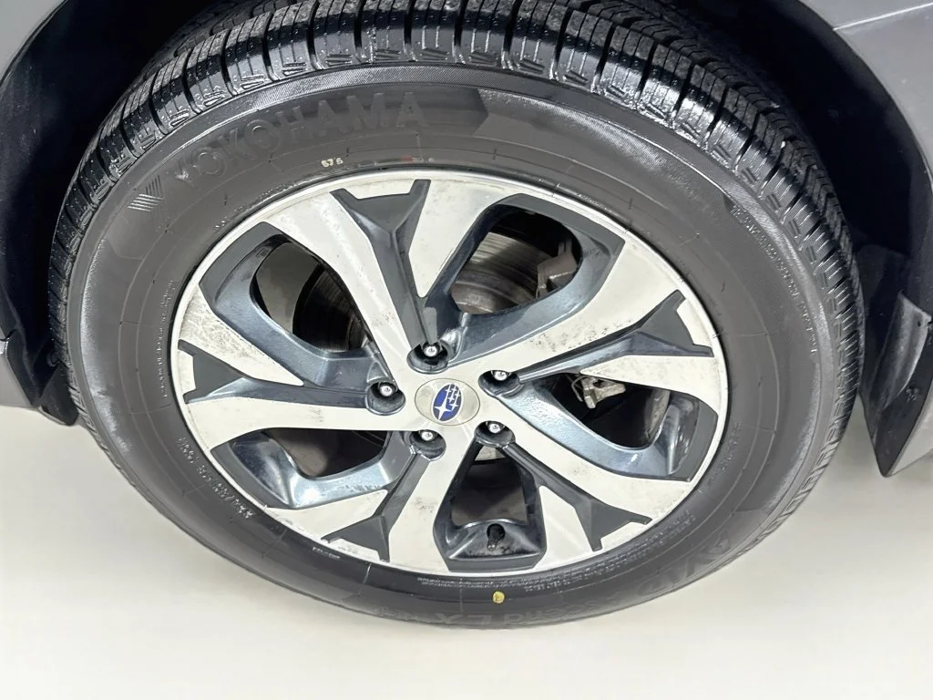 Used 2020 Green Metallic Subaru Limited image 43