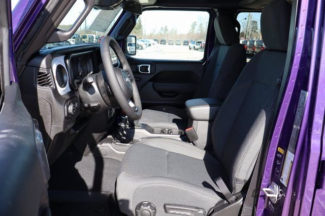 New 2026 Reign Jeep Sport S image 10