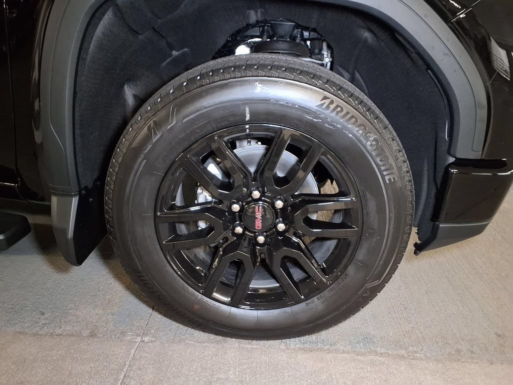 New 2026 Onyx Black GMC Elevation image 5