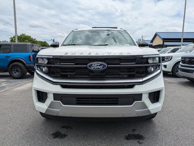 New 2026 Star White Metallic Tri-Coat Ford Platinum image 43