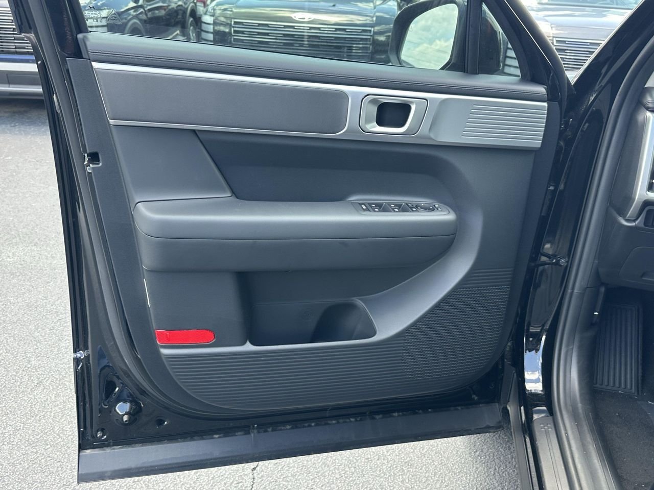 New 2026 Phantom Black Hyundai SE image 10