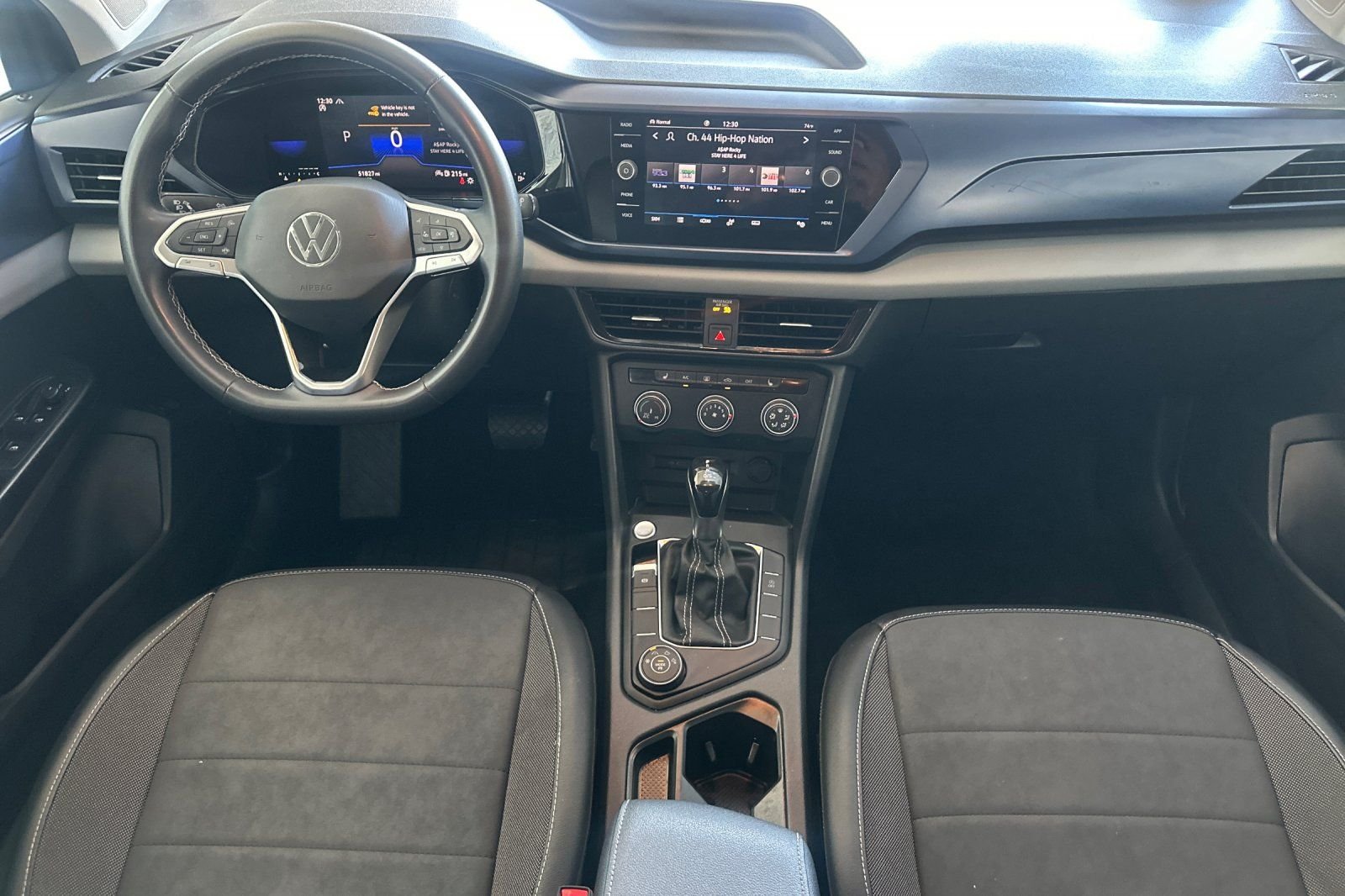 2022 Volkswagen Taos SE - Photo 13