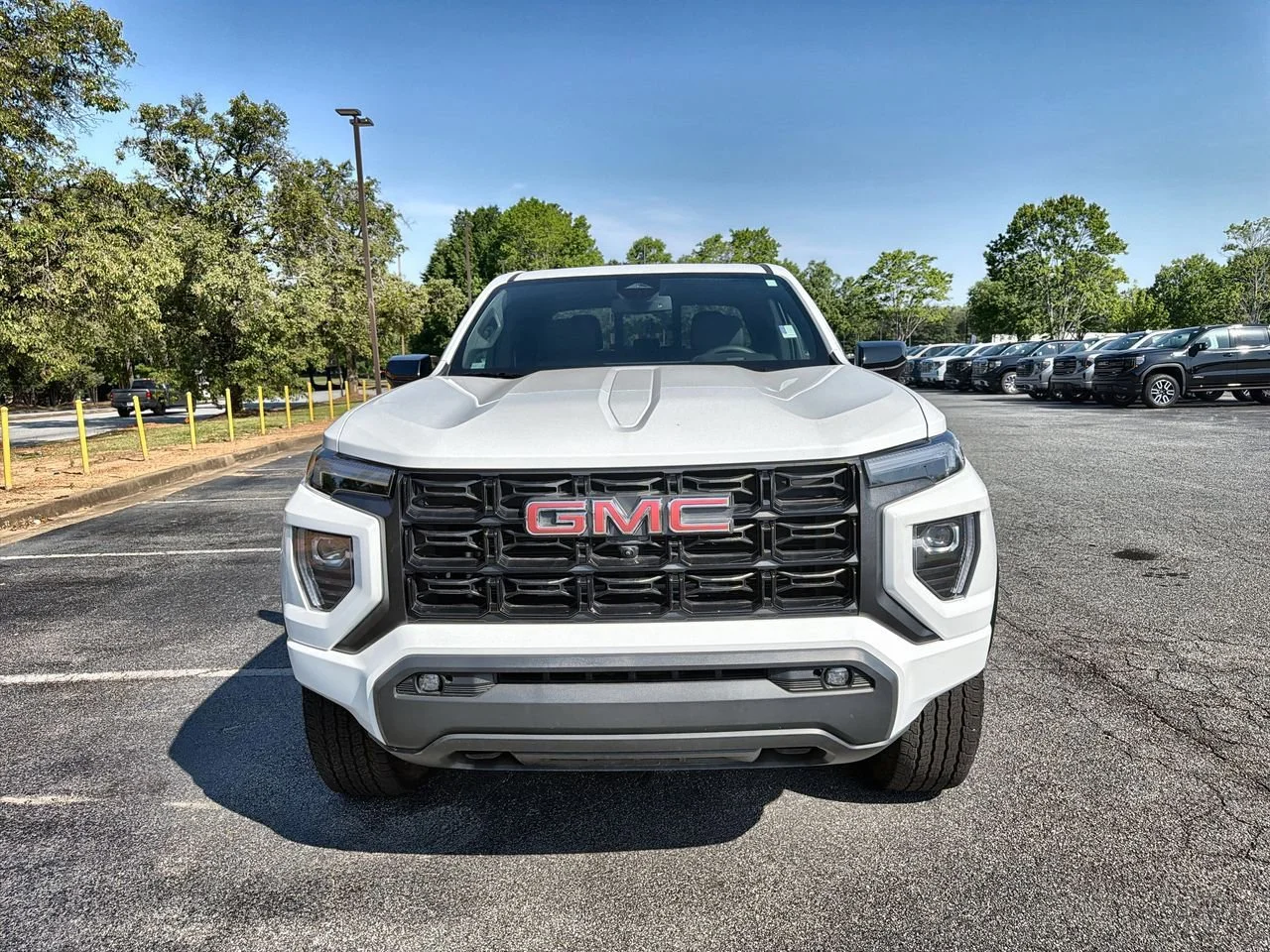Used 2025 Summit White GMC Elevation image 3