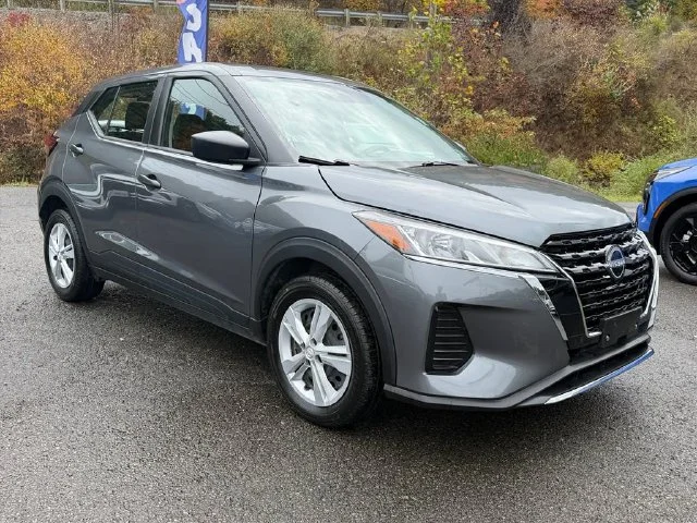 Used 2025 Gray Nissan S image 14