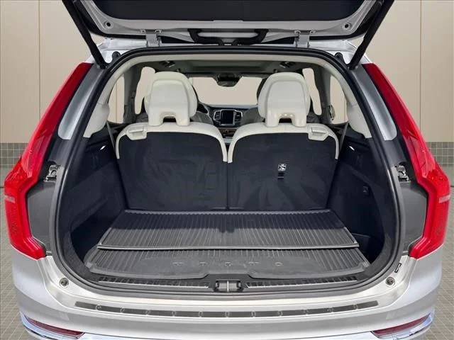 Used 2020 Silver Volvo T6 Inscription image 17