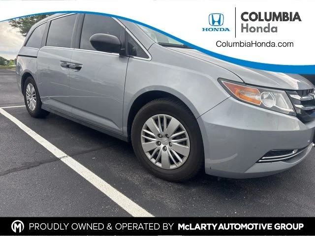 2016 Honda Odyssey LX's photo