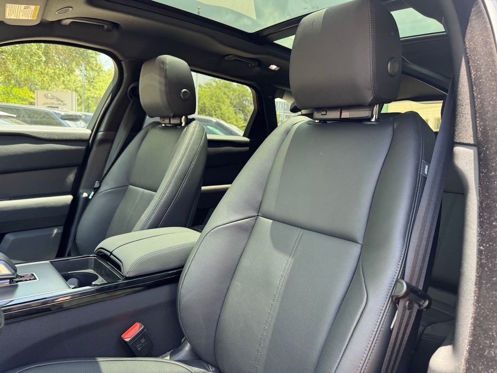 New 2026 Carpathian Grey Prem Met Land Rover S image 9