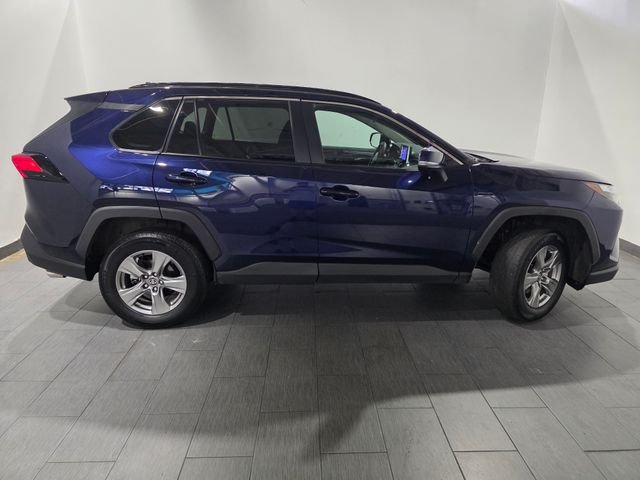 Certified Used 2025  Toyota XLE image 6