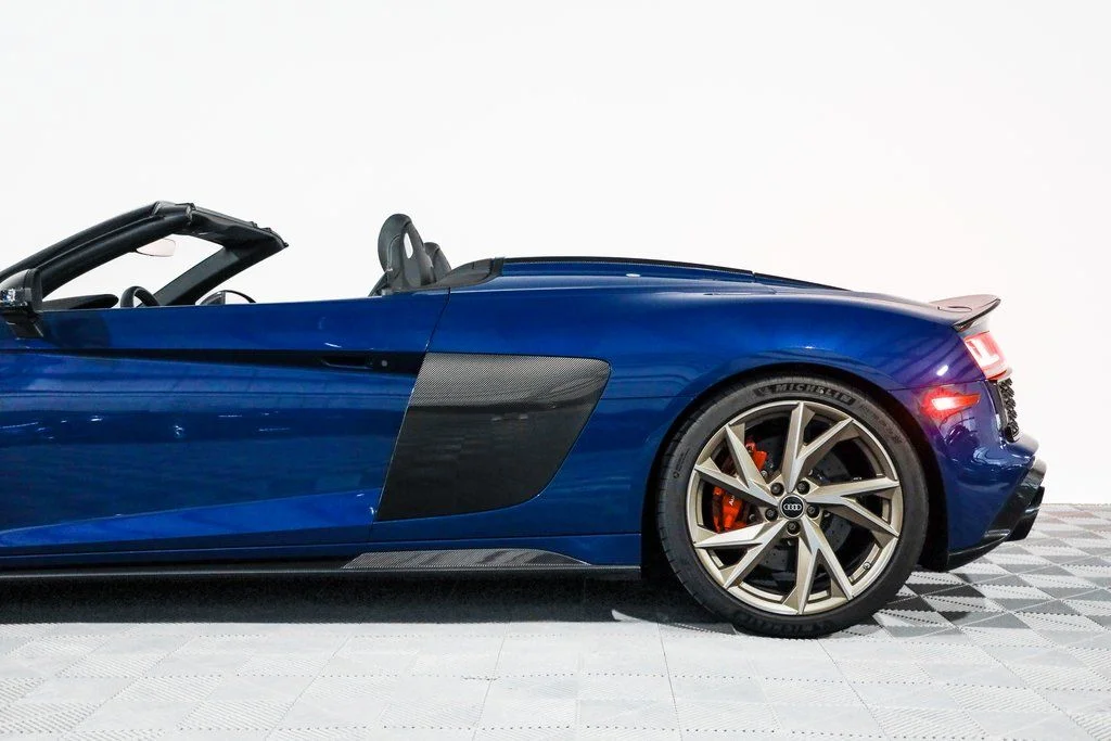 Used 2023 Blue Audi V10 performance image 18