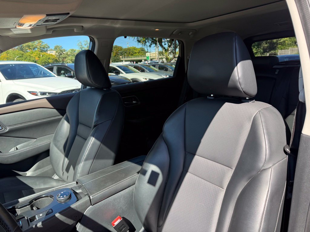 Used 2021 Gray Nissan SV image 22