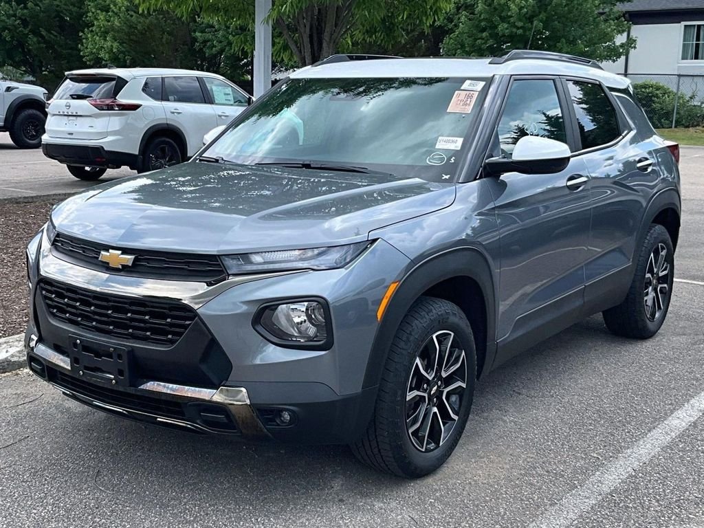 Used 2021 Gray Chevrolet ACTIV image 3