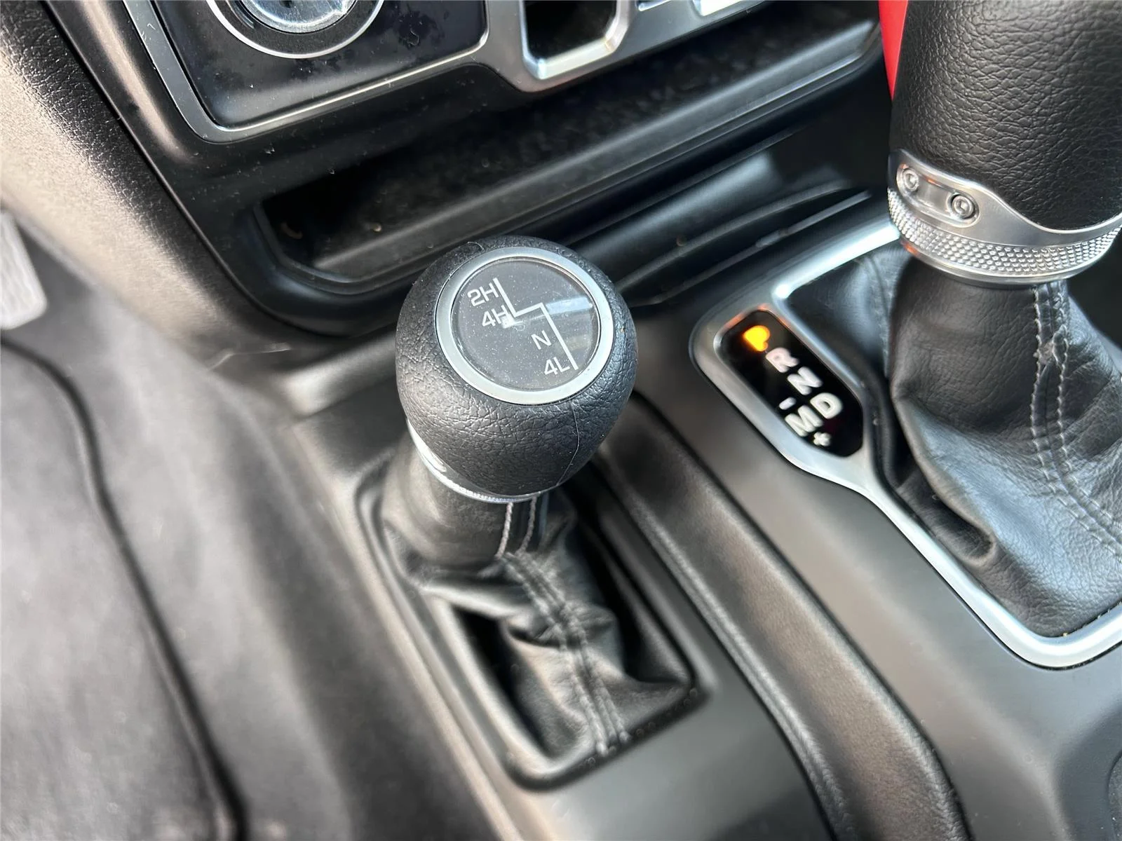Used 2025 Bright White Clearcoat Jeep Sahara image 21