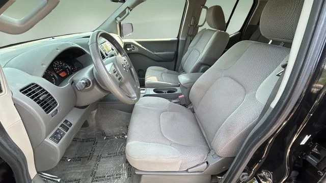 Used 2013 Black Nissan SV image 18