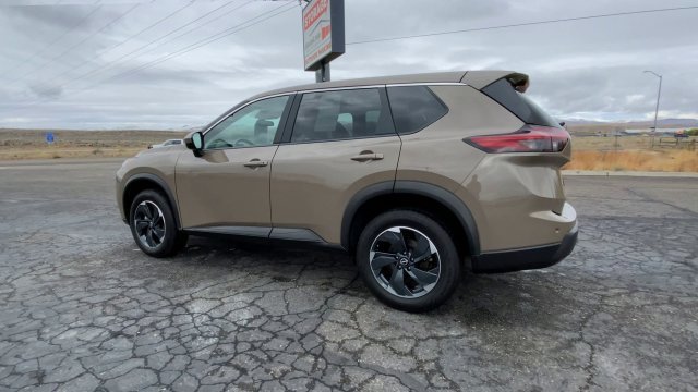Used 2025 Baja Storm Metallic Nissan SV image 6