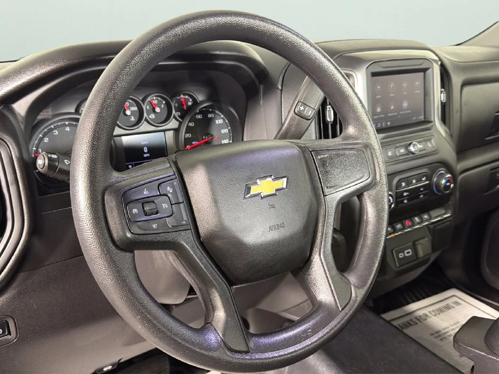 Used 2025 Summit White Chevrolet WT image 38