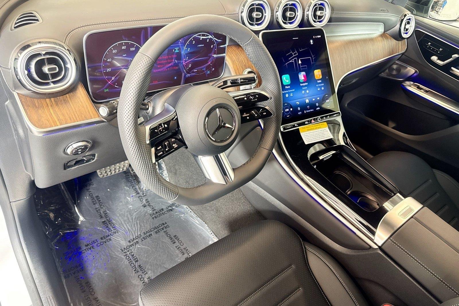 New 2026 Polar White Mercedes-Benz GLC 300 image 9