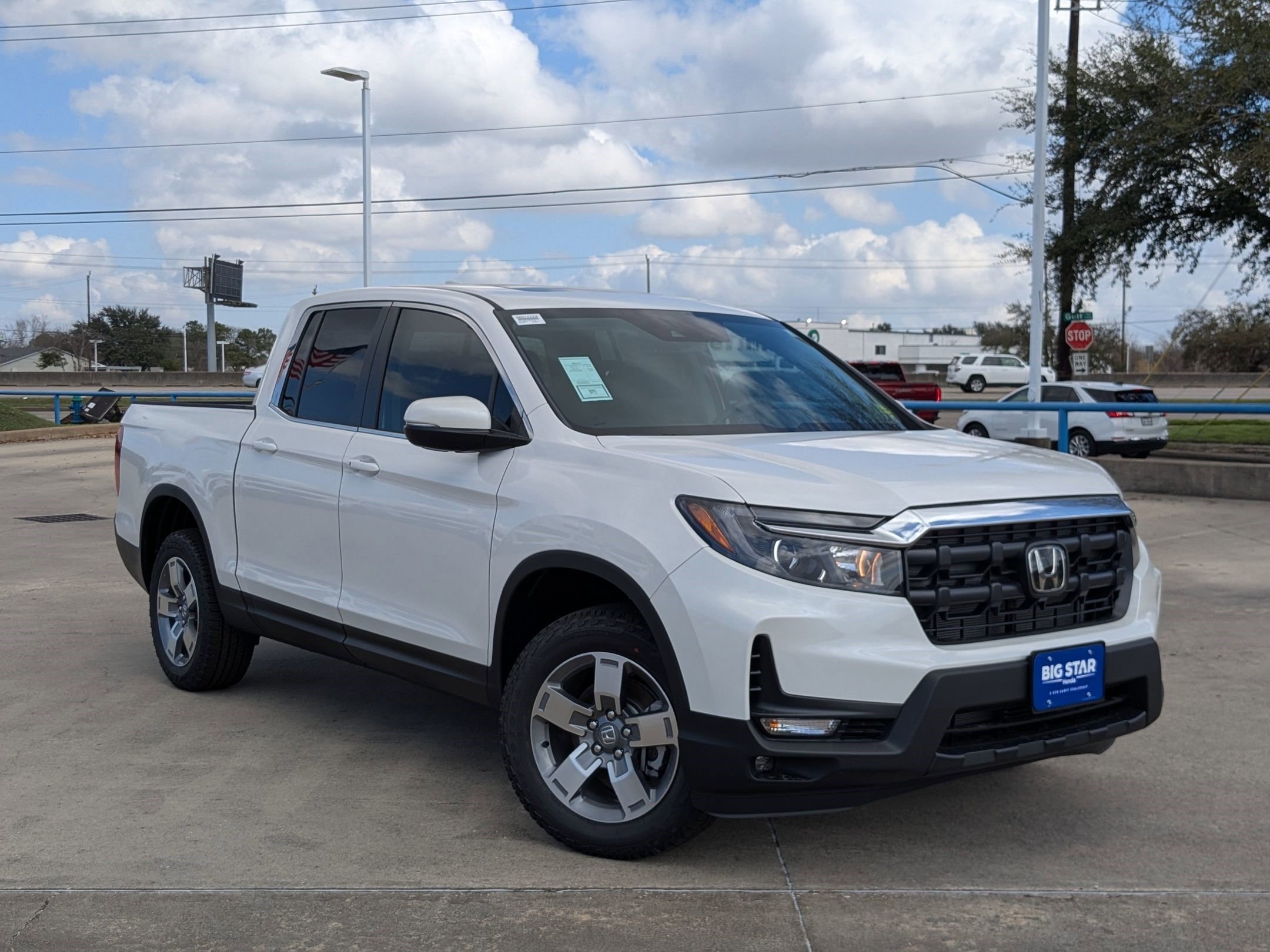 New 2026 Platinum White Pearl Honda RTL image 2
