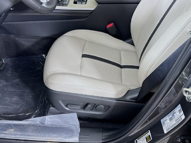 Used 2025 Gray Mazda Preferred image 18