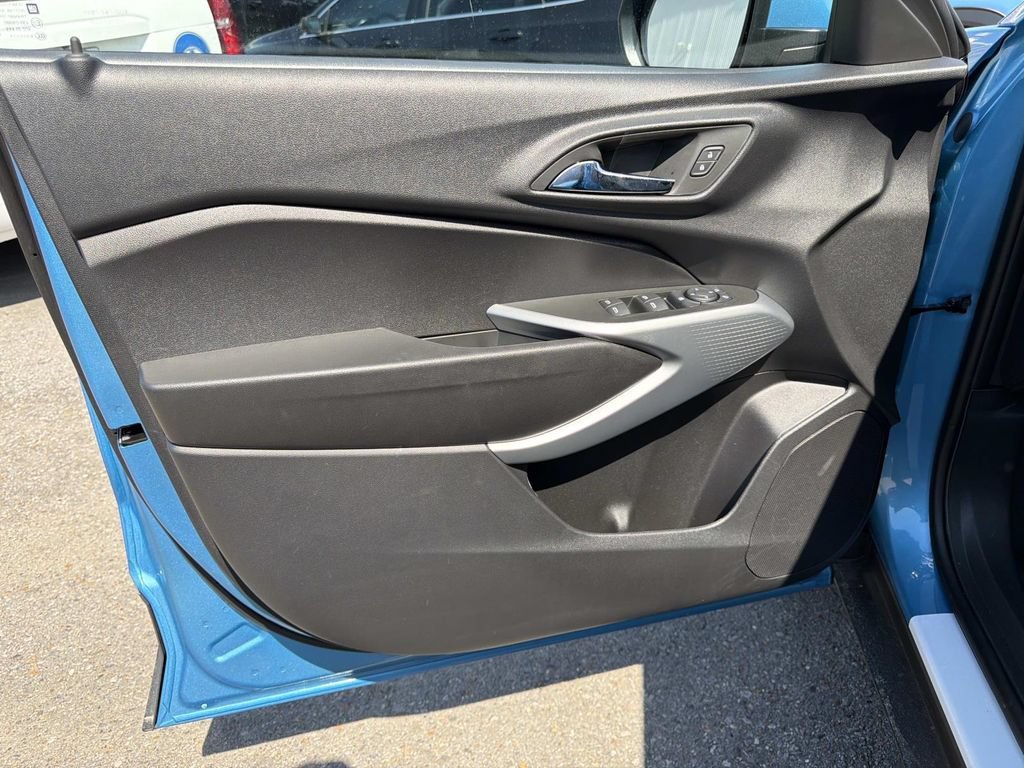 2026 Chevrolet Trax LS - Photo 20