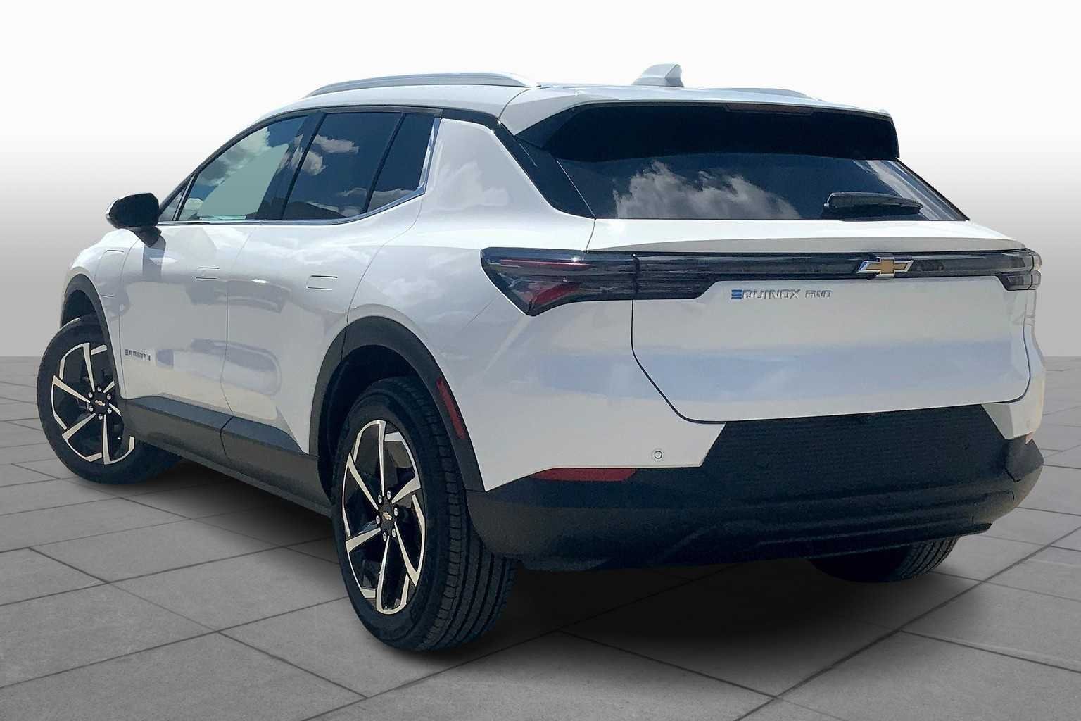 2026 Chevrolet Equinox EV 2LT - Photo 12