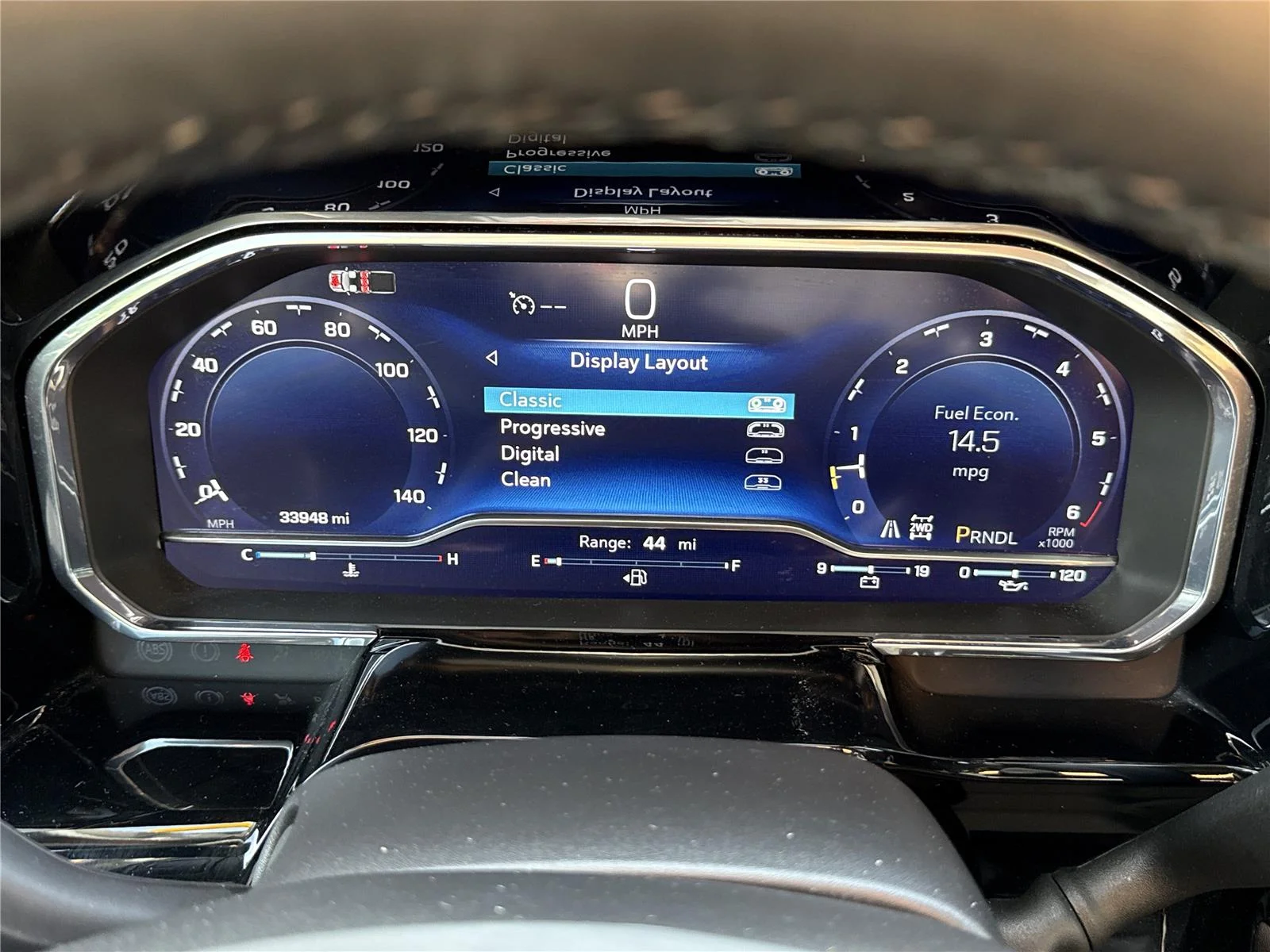 Used 2025 Cypress Gray Chevrolet LT image 24