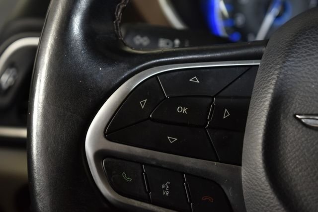 2017 Chrysler Pacifica Touring-L - Photo 17