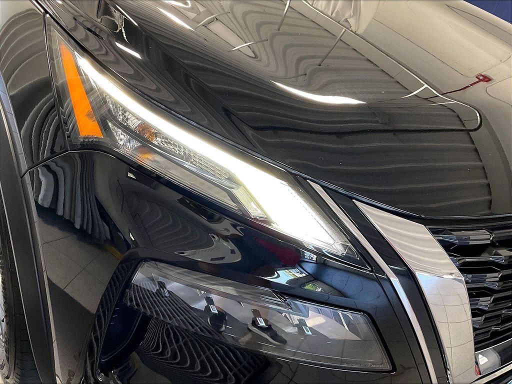 Used 2023 Black Nissan S image 32