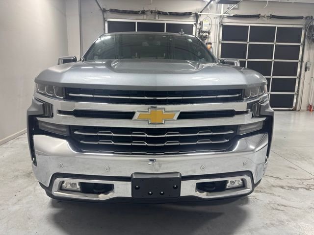 Used 2020 Gray Chevrolet LTZ image 3
