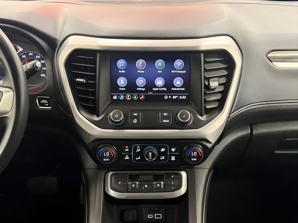 Used 2023 White GMC SLT image 25