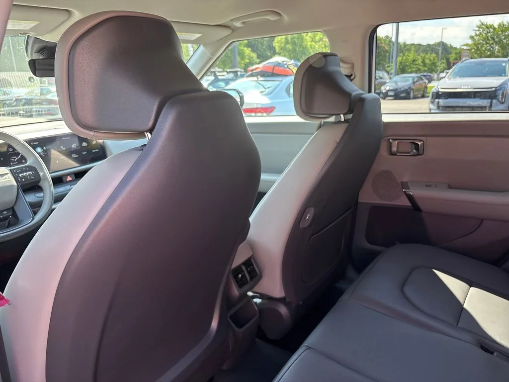 New 2027 White Kia EX image 25