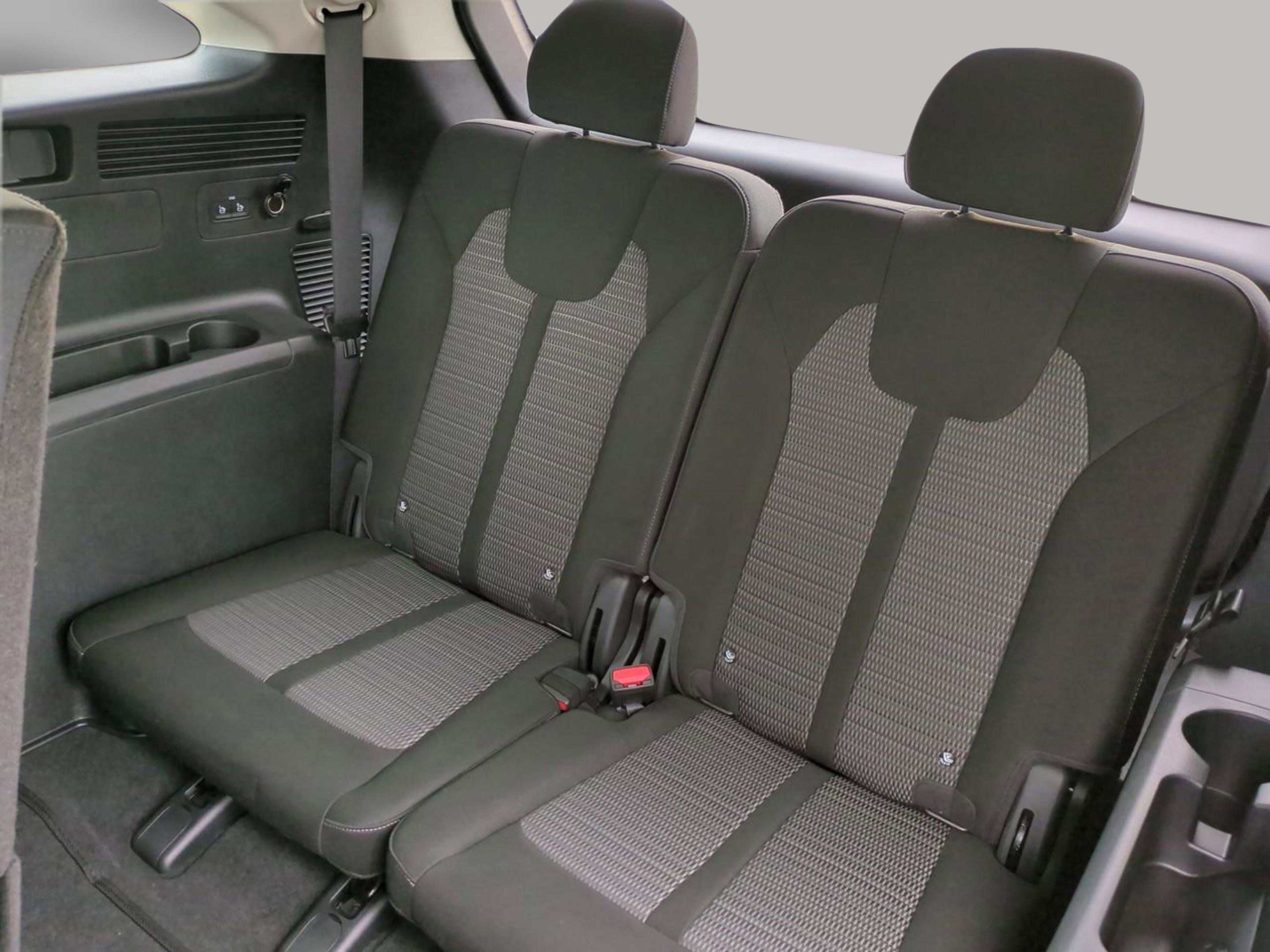New 2026 Ivory Silver Kia LX image 20