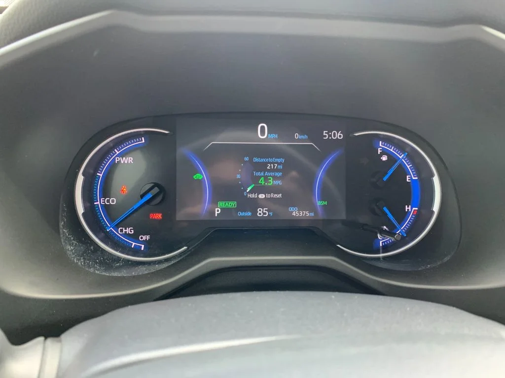 Used 2024 Gray Toyota XLE image 28
